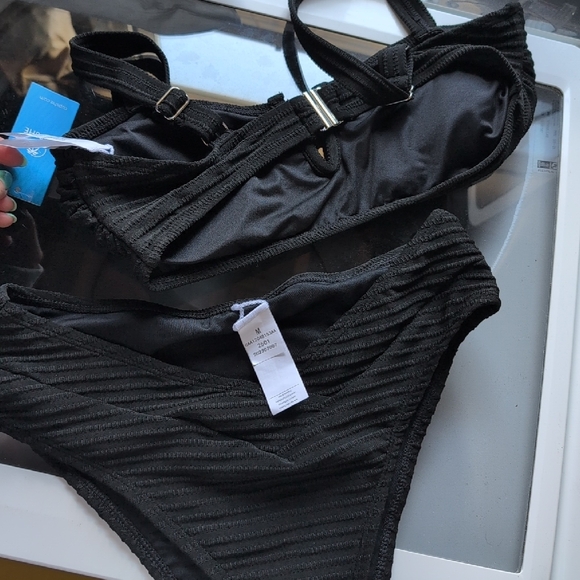 Black Ribbed Bikini Set - Picture 3 of 6